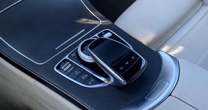 Mercedes-Benz Klasa C cena 169900 przebieg: 63900, rok produkcji 2020 z Dynów małe 277